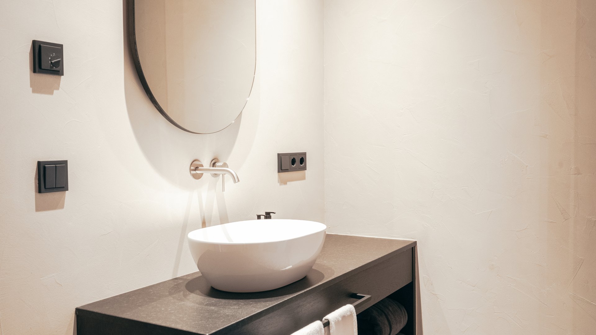 Sunny. Tasty. Soley. Sunny. Tasty. Soley.